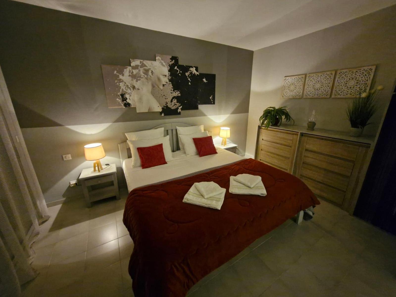 La Demeure Des Cedres & Spa, Suites & Loft Premium (Adults Only) 阿格德 外观 照片